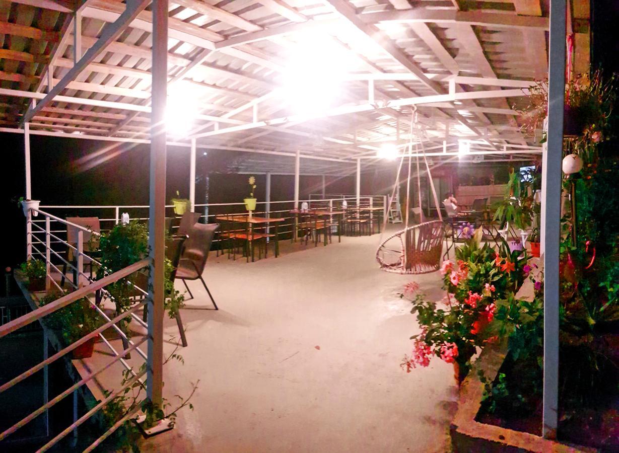 Calypso Kvariati Hotel Exterior photo